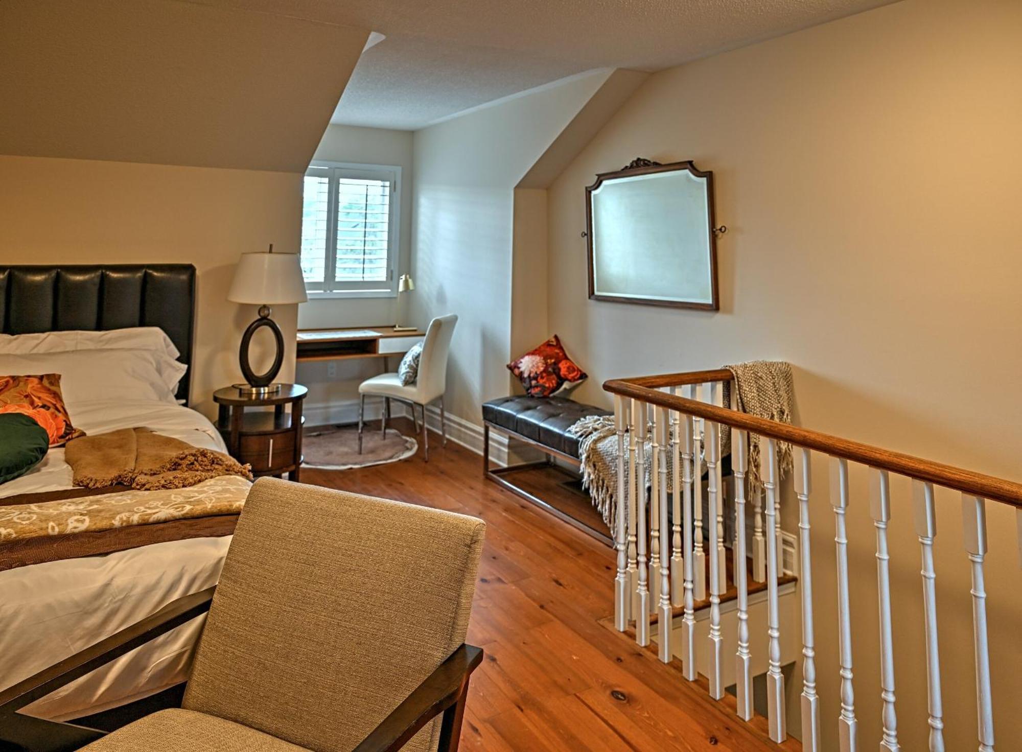 Welcome Home! Acores Bed & Breakfast トロント 部屋 写真