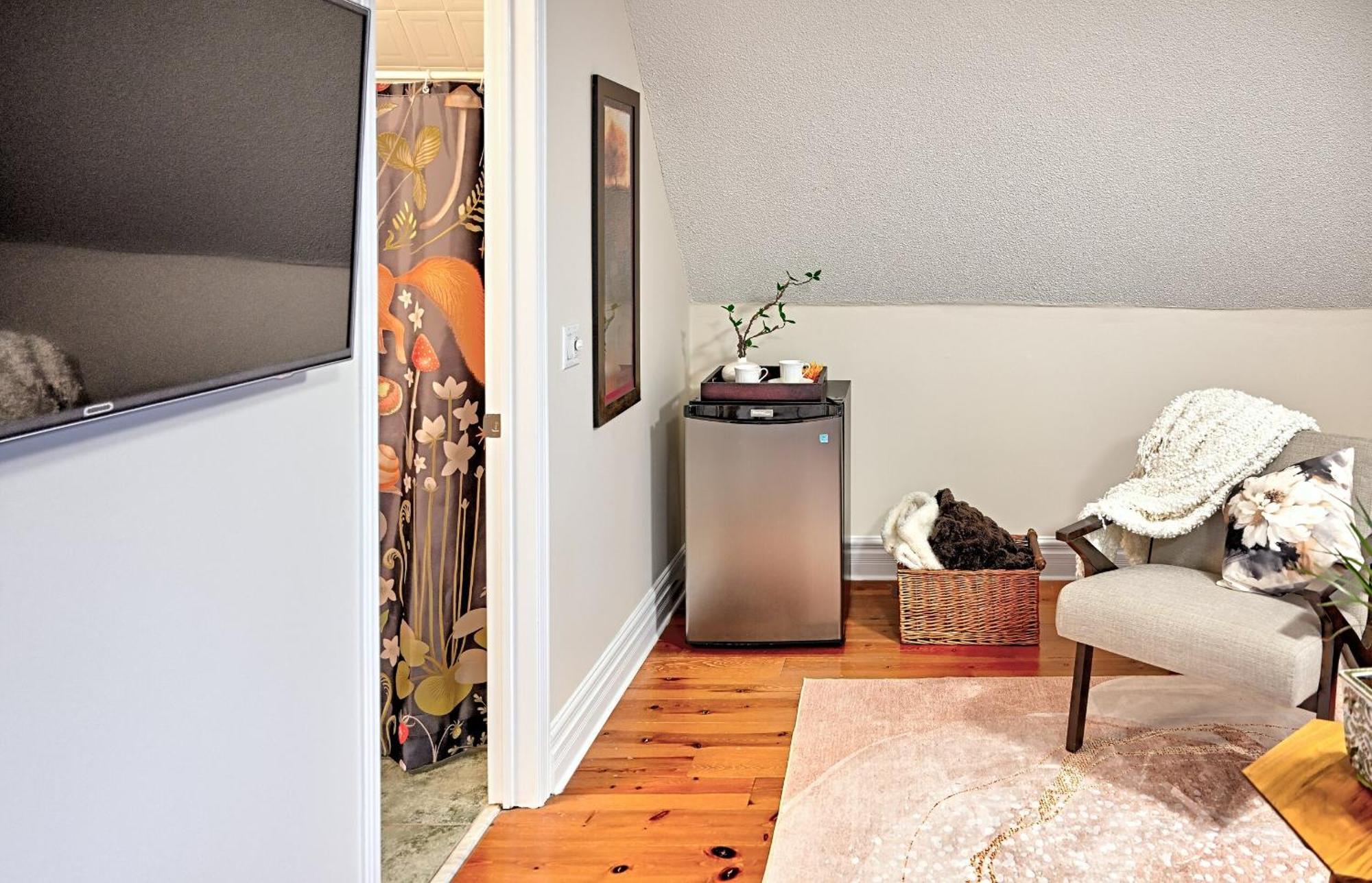Welcome Home! Acores Bed & Breakfast トロント 部屋 写真