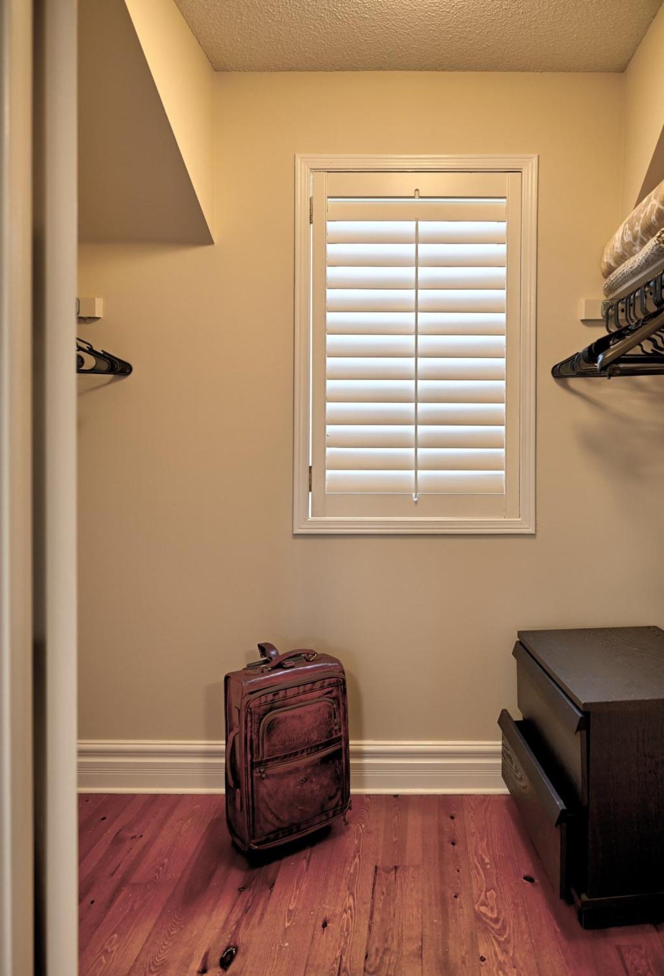 Welcome Home! Acores Bed & Breakfast トロント 部屋 写真